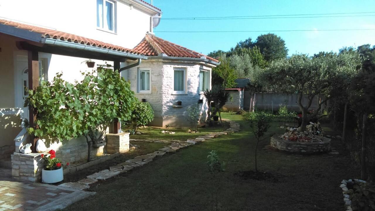 Apartment Zelena Oaza Sisan 75 M2 - 2 Bedrooms Kültér fotó