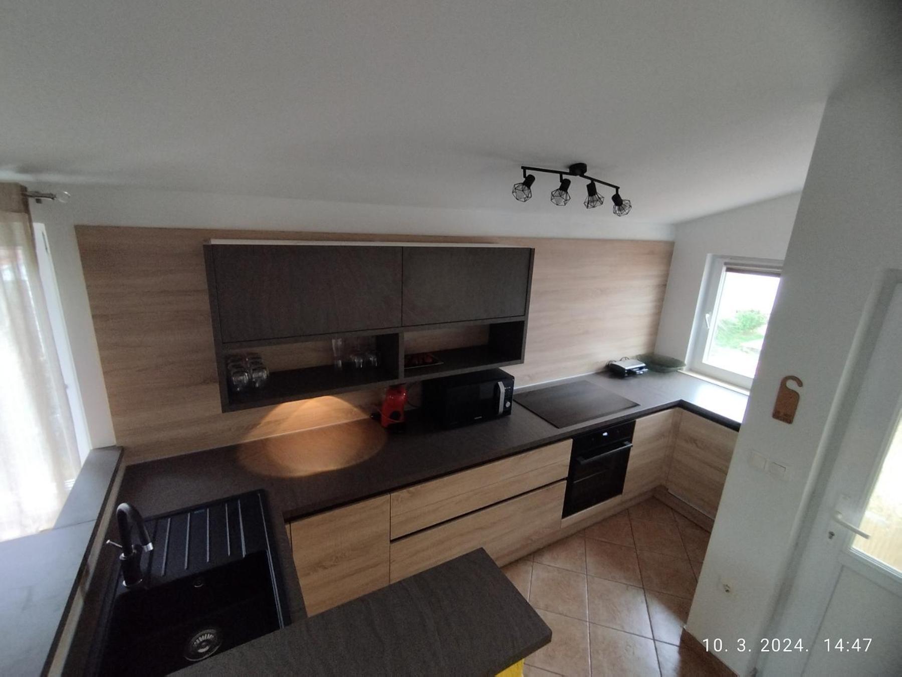 Apartment Zelena Oaza Sisan 75 M2 - 2 Bedrooms Kültér fotó